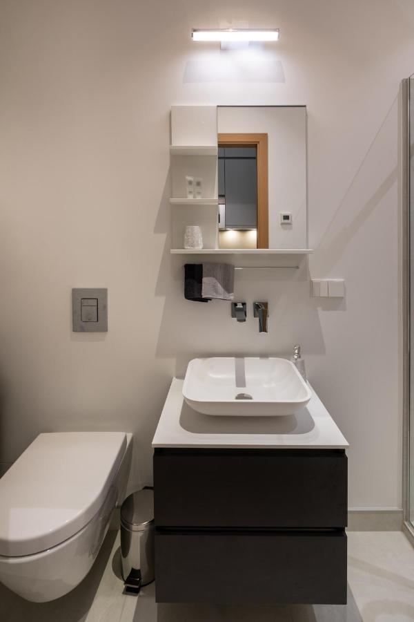 Modern Design Studio Apartment In Riga Center Exterior photo