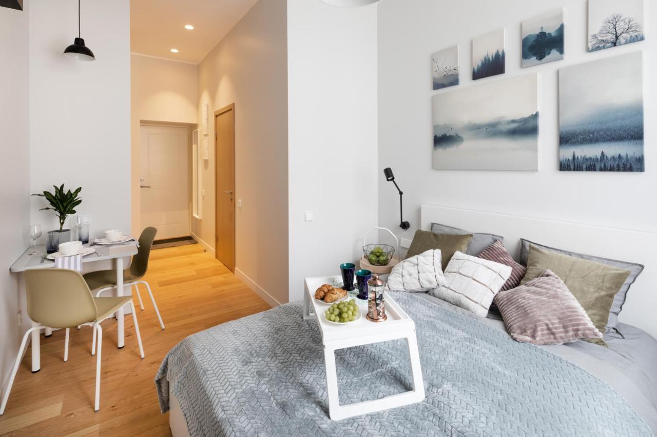 Modern Design Studio Apartment In Riga Center Exterior photo