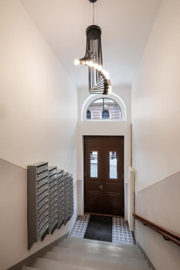 Modern Design Studio Apartment In Riga Center Exterior photo