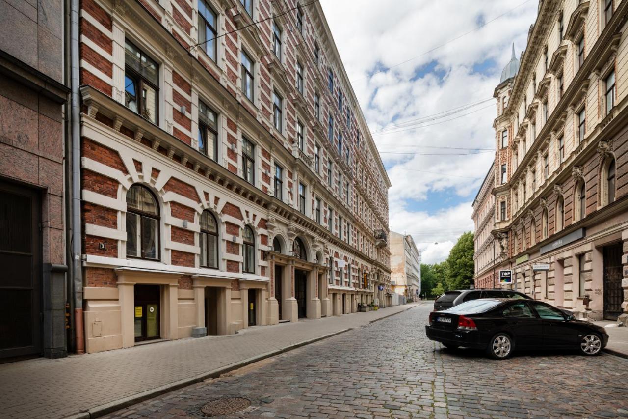 Modern Design Studio Apartment In Riga Center Exterior photo