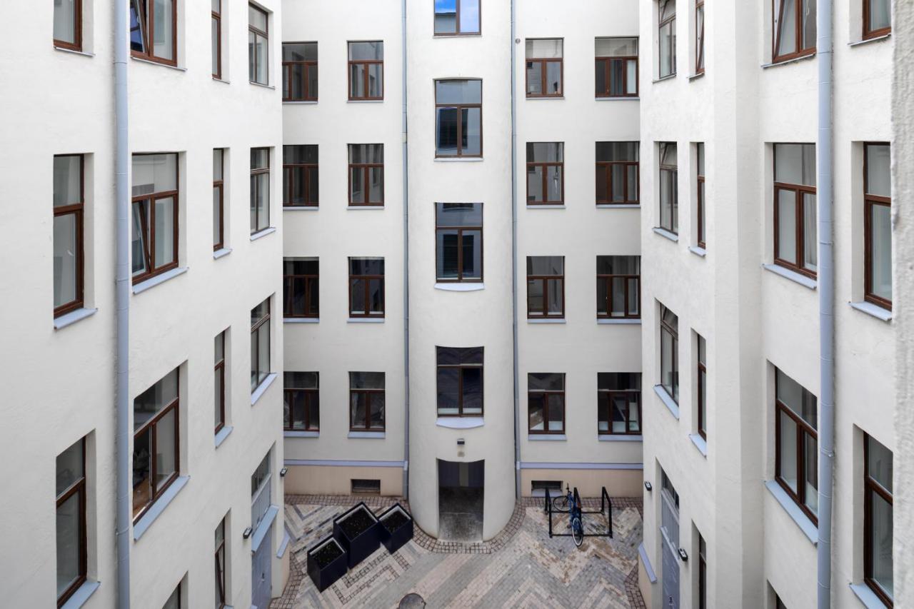 Modern Design Studio Apartment In Riga Center Exterior photo